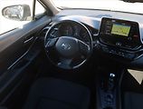 Toyota C-HR (2022) Business 1.8 Hybrid, digi klim - náhled 7