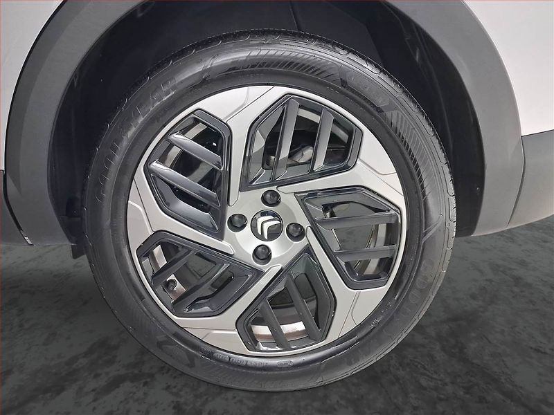 Citroën C4 (2024) 1.2 PureTech, Serv.kniha - fotka 15 z 16