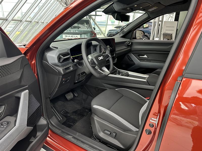 Dacia Bigster (2026) Journey HYBRID 155 - SKLADEM - fotka 7 z 15