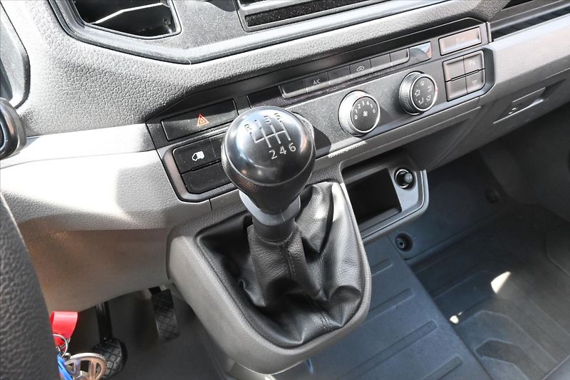 Volkswagen Crafter 2,0 TDI 103kW L3H2 Záruka až 5 - fotka 21 z 26
