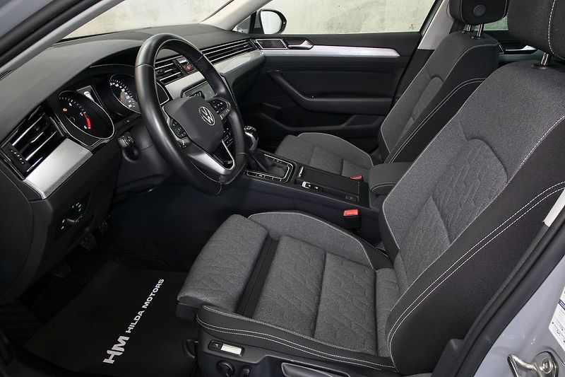 Volkswagen Passat 2.0TDI 110kW Kamera ACC Tažné - fotka 9 z 27