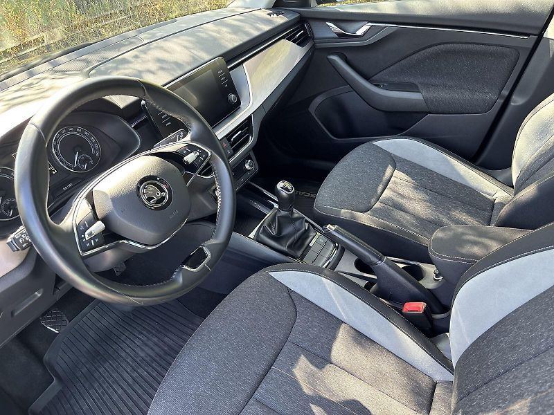 Škoda Scala (2022) 1.5 TSI Style - fotka 6 z 30