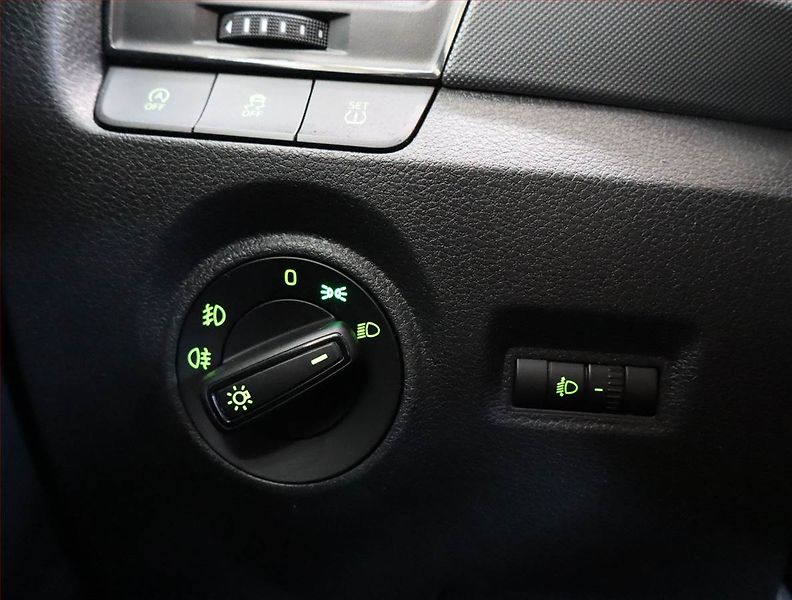 Škoda Fabia (2018) JOY 1.0 TSI, ČR,1.maj - fotka 13 z 17