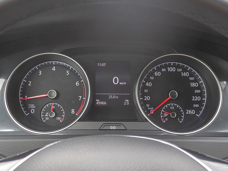 Volkswagen Golf (2018) ČR 1.0TSI 81KW – BARVA - fotka 23 z 52