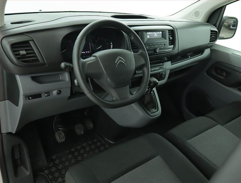 Dacia Duster (2017) 1.5 dCi, Navi, Tempomat - fotka 8 z 18