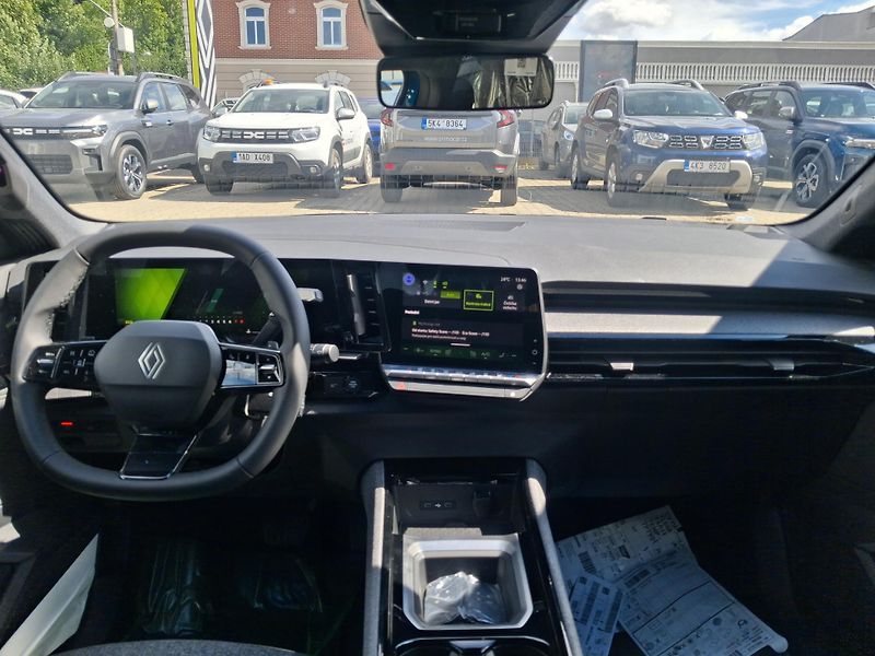 Renault Austral (2026) evolution mild hybrid 150 auto - fotka 9 z 42