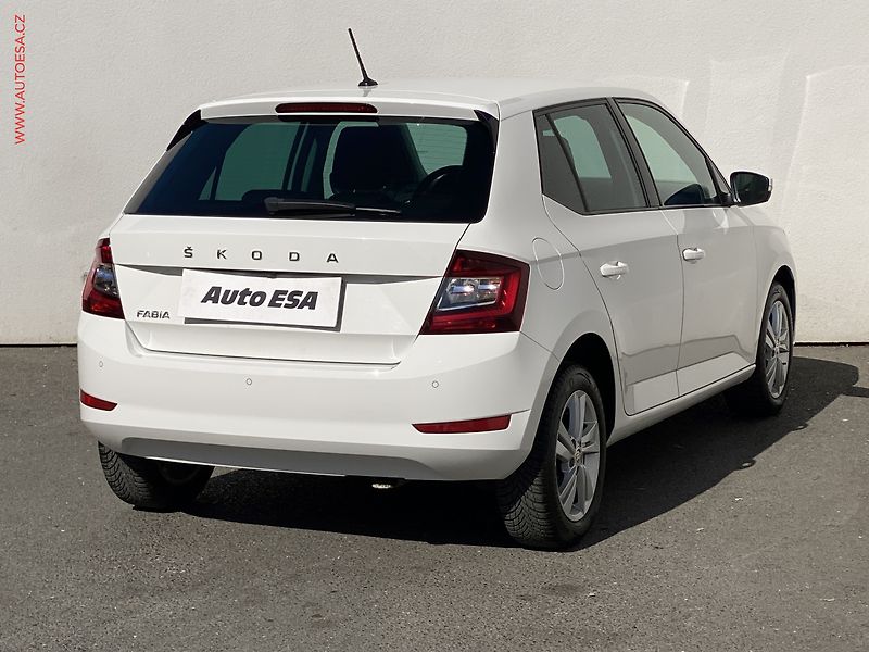 Škoda Fabia (2020) 1.0 TSi, 1.maj,ČR, Style, - fotka 4 z 18