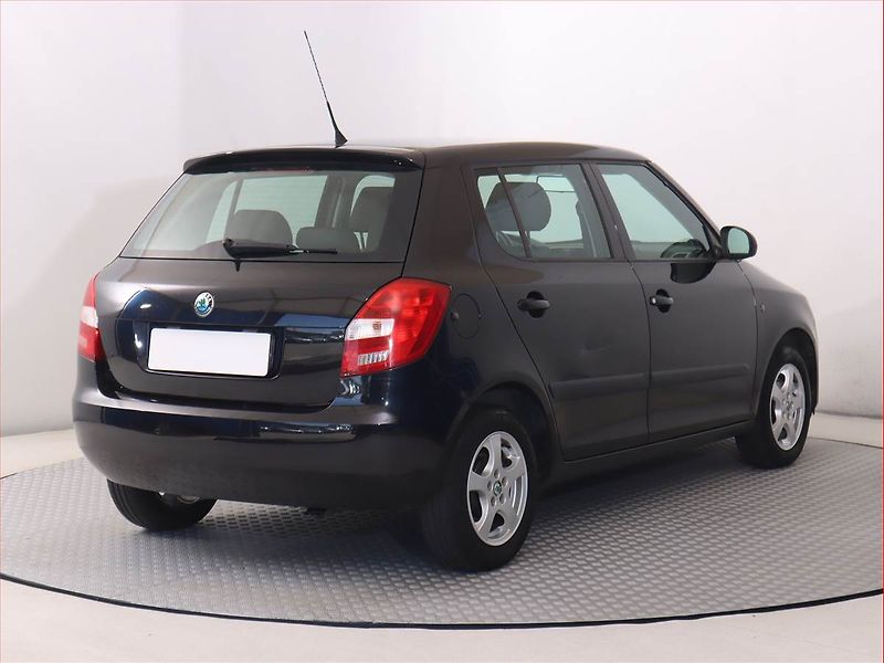 Škoda Fabia (2008) 1.4 16V, Serv.kniha - fotka 5 z 14