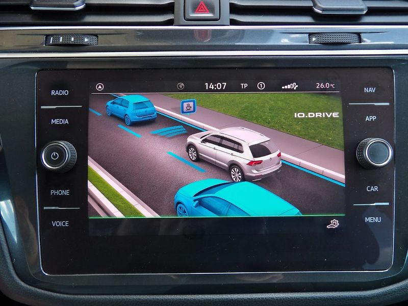Volkswagen Tiguan 1.5TSI 110kW Virtual Life ACC - fotka 11 z 34