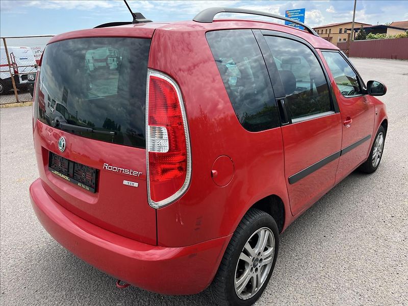 Škoda Roomster 1,2 TDi STYLE KLIMA ROZVODY - fotka 6 z 34