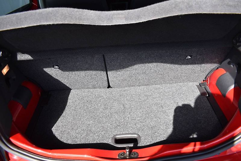 Volkswagen up! (2018) 1.0MPI 44kW Klima, - fotka 14 z 21