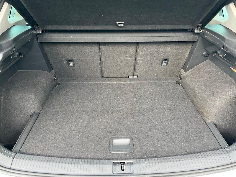Volkswagen Tiguan (2018) 2.0 TDI 85 kW BMT Trendline - fotka 14 z 26