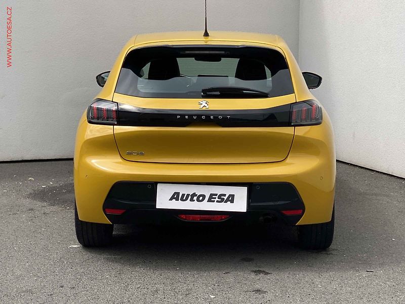 Peugeot 208 (2019) 1.2 PT, Allure, AT, kamera - fotka 5 z 17
