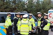 Do jihočeského měření emisí a kontrol u hotelu Sloup na silnici I/3 (bývalá E55) se zapojili policisté krajské dopravní policie, z dálničního oddělení Borek a táborští dopraváci. Vozidla se řidiči naváděli také z blízké dálnice D3.