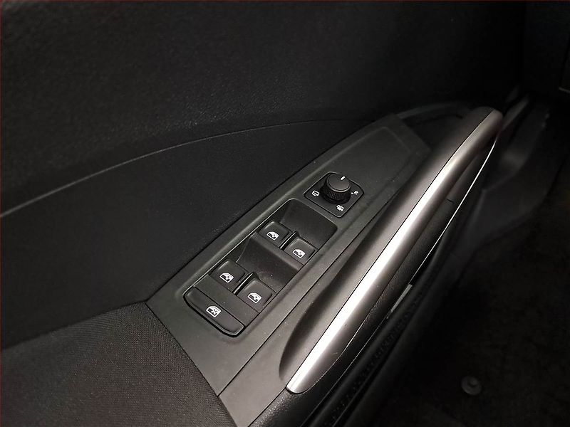 Škoda Fabia (2025) 1.0 TSI, Top Selection, FullLe - fotka 18 z 19