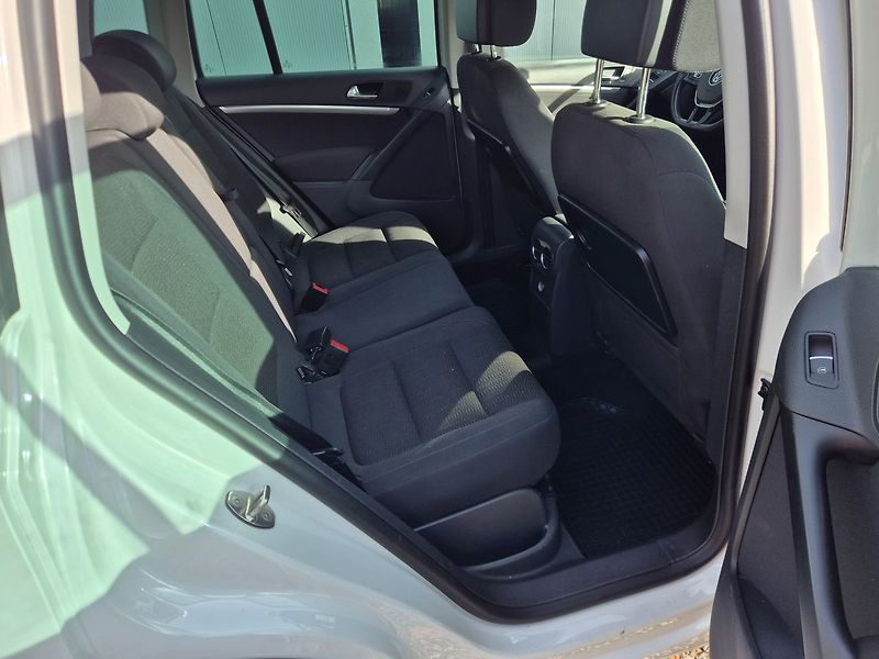 Volkswagen Tiguan 2.0TDi 130kW 4x4, DSG,webasto, - fotka 22 z 27