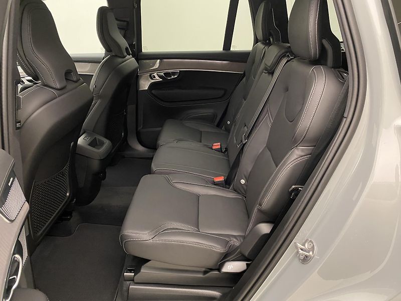 Volvo XC90 (2026) B5 AWD AUT DARK PLUS 7míst - fotka 6 z 69