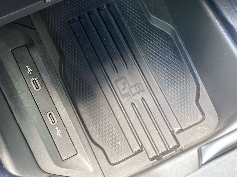 Škoda Superb (2025) Combi 2.0 TDI 4x4 DSG Sportlin - fotka 18 z 38