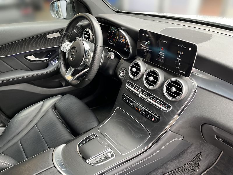 Mercedes-Benz GLC Coupé 200 d 4MATIC kupé AMG Li - fotka 19 z 21