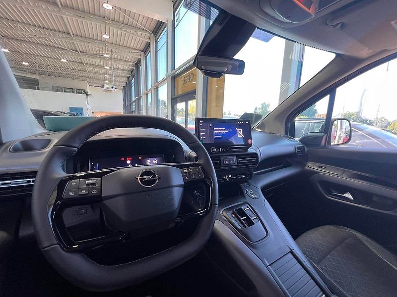 Opel Combo Eleg.Plus L2-1,5 CDTi AT8 - fotka 10 z 31