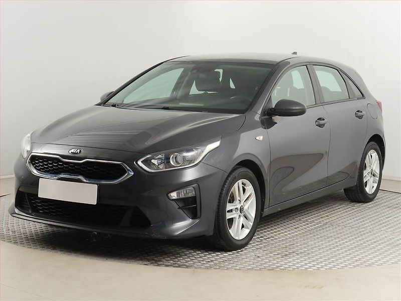 Kia Ceed (2021) 1.0 T-GDI, Serv.kniha - fotka 2 z 16