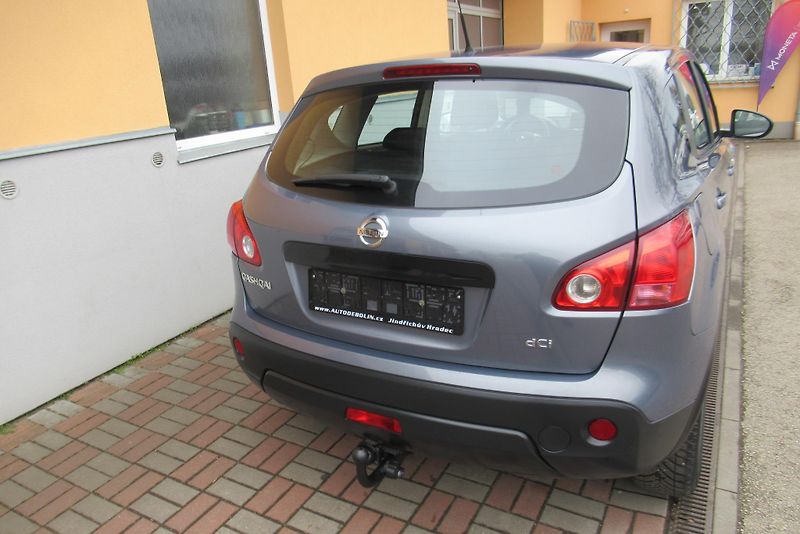 Nissan Qashqai 1.5 DCi AUT. KLIMA TAŽNÉ - fotka 7 z 27