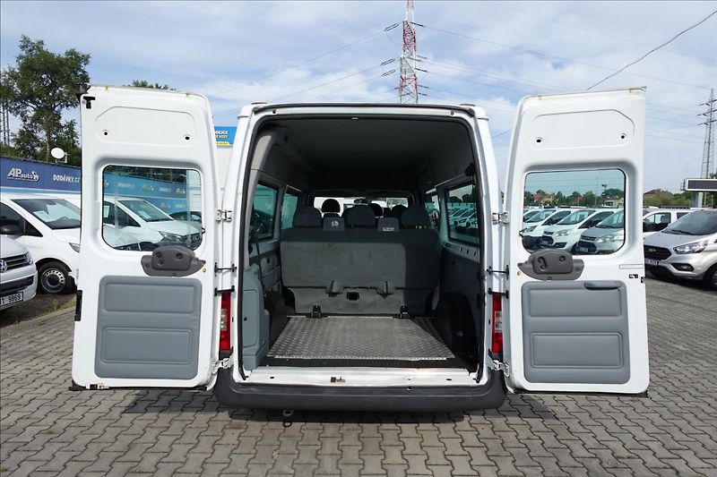 Ford Transit 2,2 TDCi  L3H2 9MÍST BUS KLIMA - fotka 13 z 38