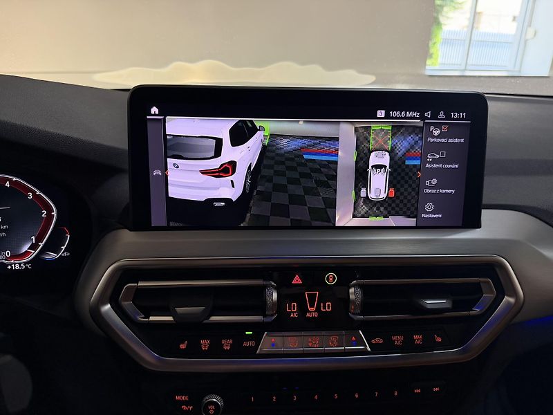 BMW X3 xDrive30d M-Sport Laser TOP - fotka 31 z 43