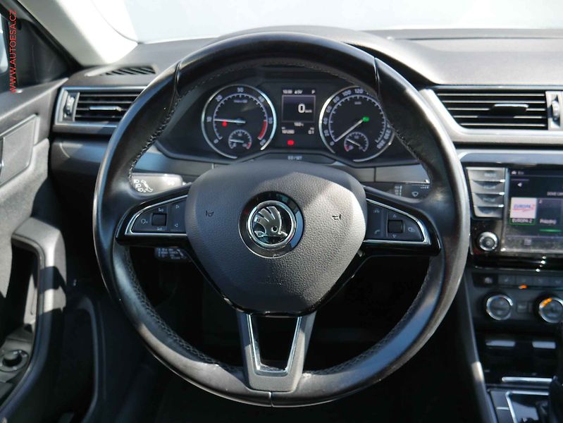 Škoda Superb (2016) 2.0TDi, ČR, Style - fotka 13 z 21
