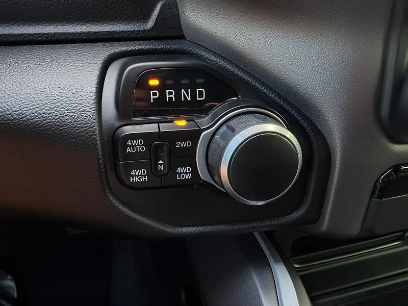 Dodge RAM (2022) +LOOK26+ROUGH COUNTRY 6 INCH+ - fotka 18 z 23