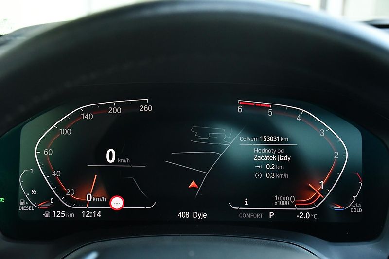 BMW Řada 3 320d xD M-SPORT REZERVACE - fotka 29 z 42