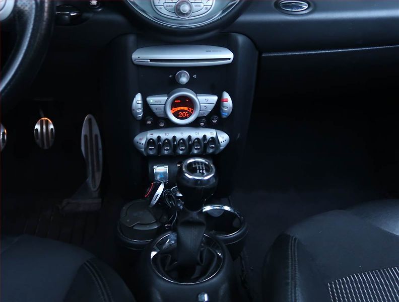 Mini Clubman (2010) Cooper S, LPG, Navi, Tempomat - fotka 15 z 15