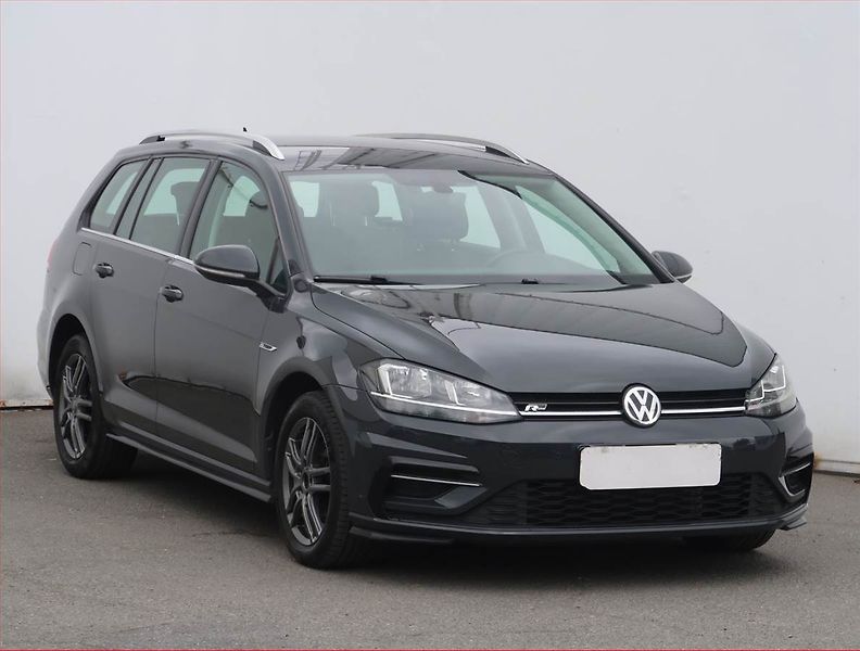 Volkswagen Golf (2019) Highline 2.0 TDI, Automat - fotografie inzerátu