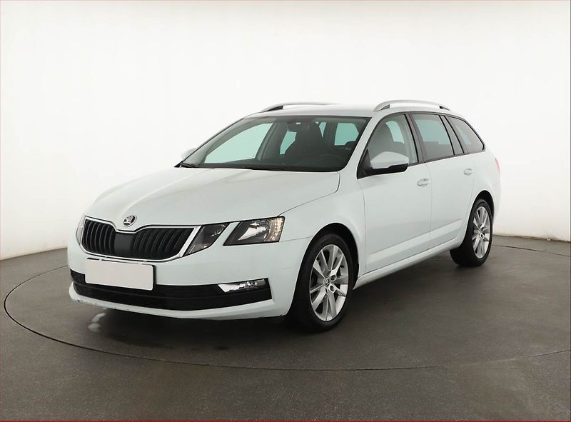 Škoda Octavia (2019) 1.6 TDI, Automat, Tempomat - fotka 2 z 19