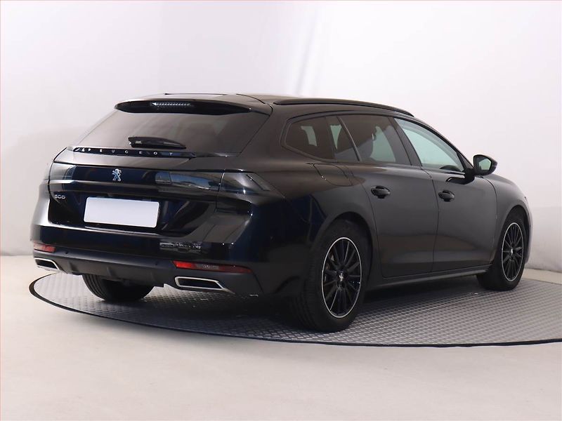 Peugeot 508 (2021) 1.5 BlueHDi, Automat, Kůže - fotka 5 z 23