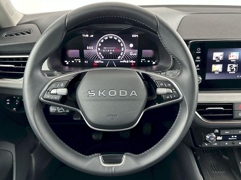 Škoda Scala (2025) 1.0TSI 85kW Top Selection - fotka 9 z 31