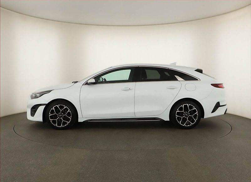 Kia Pro_Ceed (2023) GT-Line 1.5 T-GDI - fotka 3 z 17