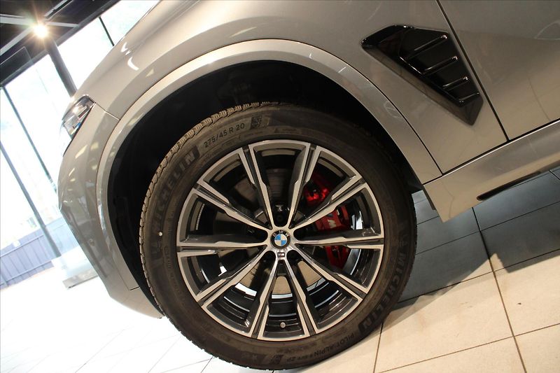 BMW X5 xDrive30d M Sport Pro DAProf/3 - fotka 32 z 34