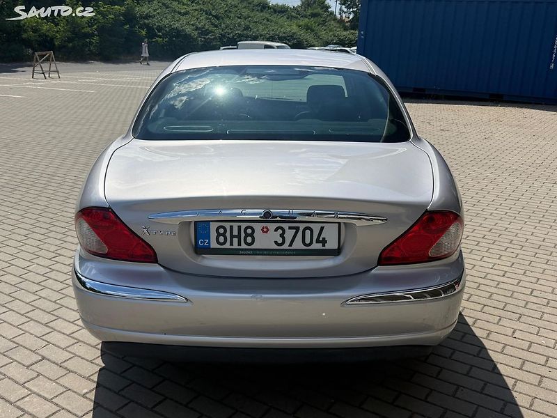 Jaguar X-Type (2002) 2.1 V6 114kw Manuál Nová STK - fotka 4 z 22