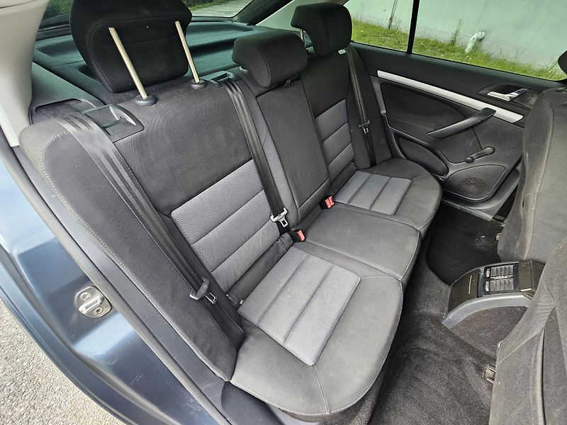 Škoda Octavia (2007) 2 1.9TDI - fotka 14 z 17