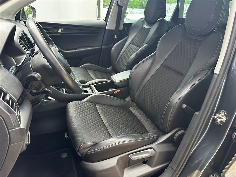 Škoda Karoq 1,6 TDI 85kW STYLE CZ-SERVIS!! - fotka 10 z 42