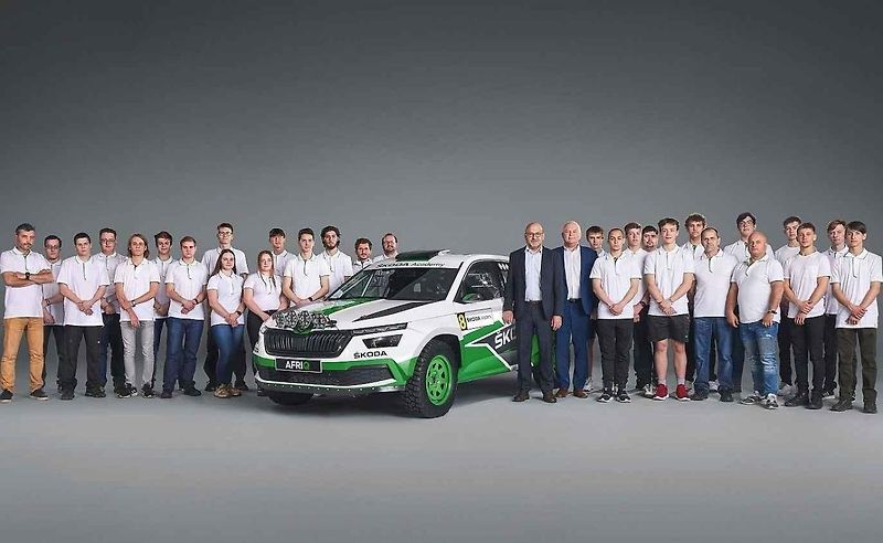 Na tomto autě studenti učiliště Škody Auto pracovali dva roky