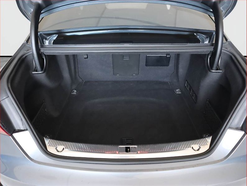 Audi A8 (2014) S-Line 3.0 TDI, 4X4, Automat - fotka 14 z 26