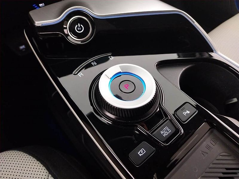 Kia EV6 (2023) AWD 77.4 kWh, SoH 94% - fotka 13 z 24