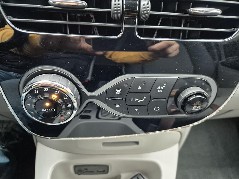 Renault ZOE (2016) - fotka 15 z 22