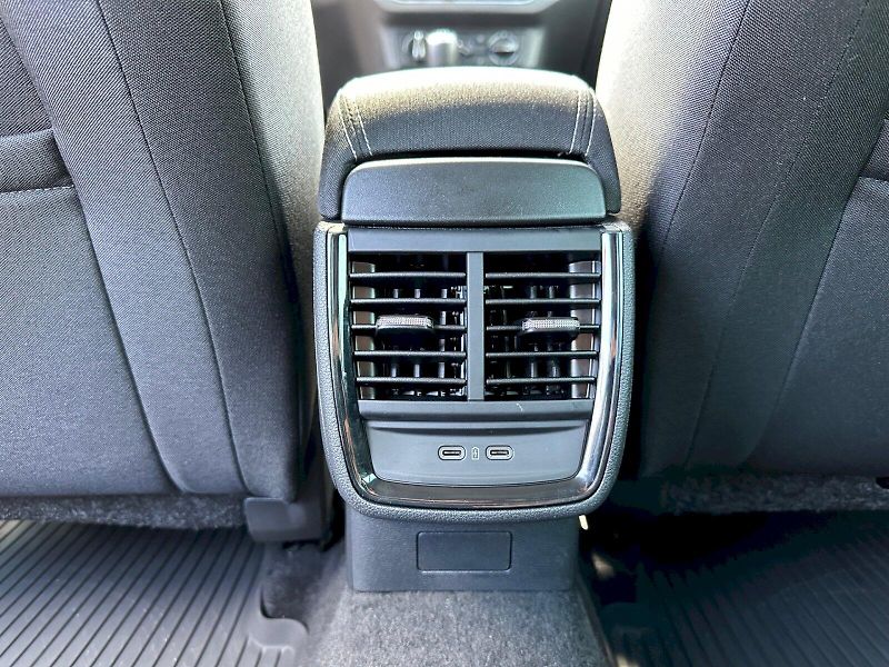 Škoda Kamiq (2021) 1,5 TSI / 110 KW / Ambition - fotka 19 z 30