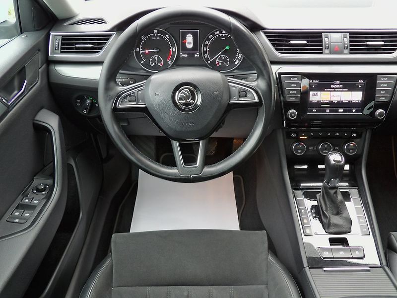 Škoda Superb 2.0TDI DSG 4x4 Style ČR DPH - fotka 7 z 32