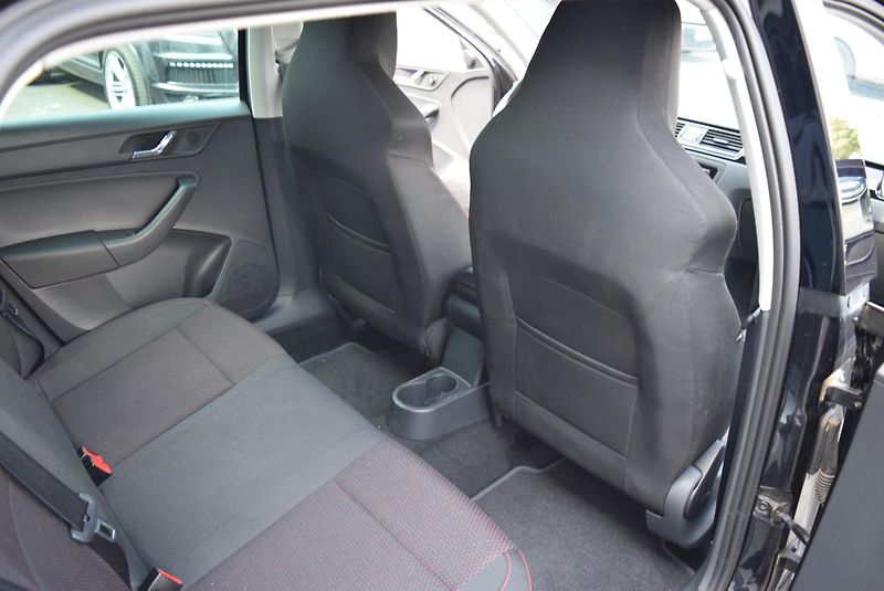 Škoda Rapid (2014) 1.2TSI 77kw ELEGANCE XEN ALU  - fotka 36 z 48
