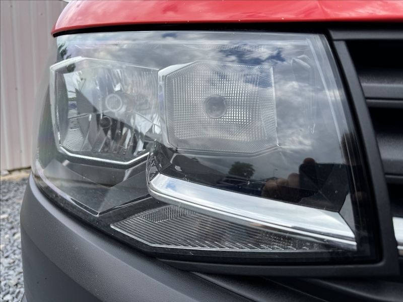 Volkswagen Transporter 2,0 TDI DSG LONG DPH 1.maj. ČR - fotka 9 z 50