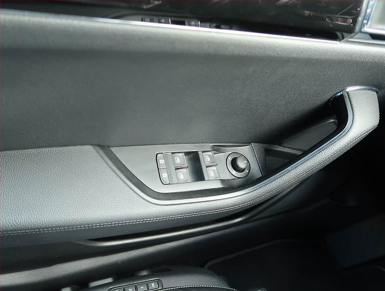 Škoda Superb (2019) Laurin&Klement 2.0 TSI - fotka 17 z 17